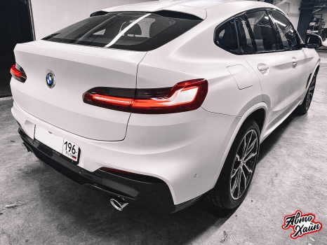 BMW Х4. Оклейка антигравийной пленкой_1