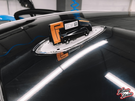BMW 5 G30. Оклейка крыши и оптики_5