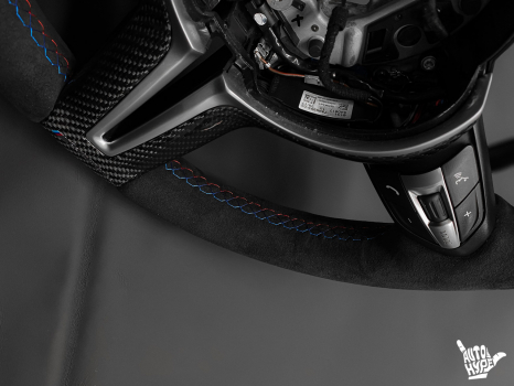 BMW M3 F30. Перетяжка руля_3
