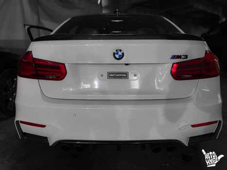 BMW M3 F30. Перетяжка руля_7