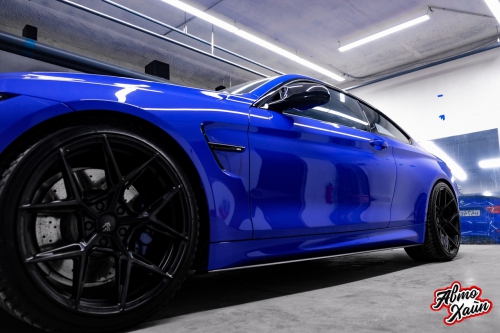 BMW M4. Оклейка кузова виниловой пленкой_4