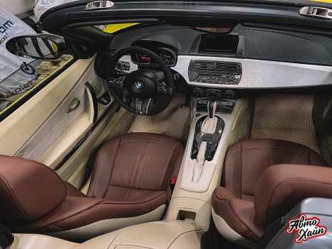 BMW Z4. Перетяжка салона, покраска дисков_2