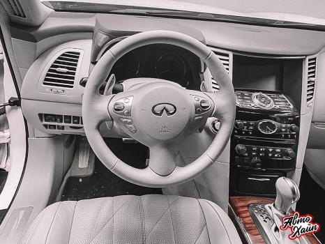 Infiniti FX37. Перетяжка руля_3