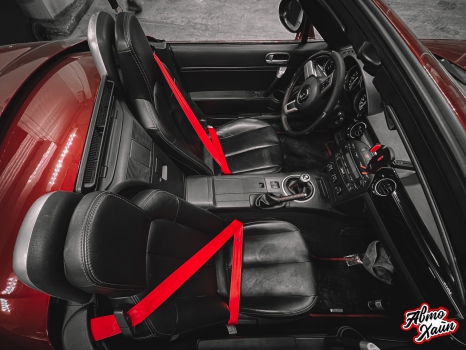 Mazda MX5. Замена ремней безопасности_2