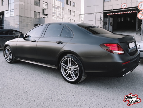 Mercedes-Benz E-class. Оклейка пленкой_7