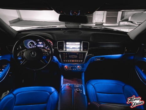 Mercedes-Benz GL-Class. Контурная подсветка салона_2