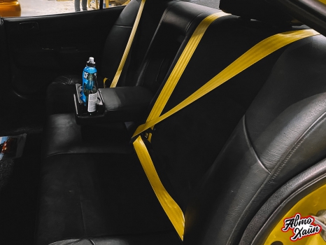 Mitsubishi Lancer Evolution. Замена ремней безопасности _3