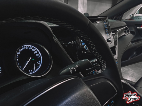 Toyota Camry. Перетяжка руля и сидений_4