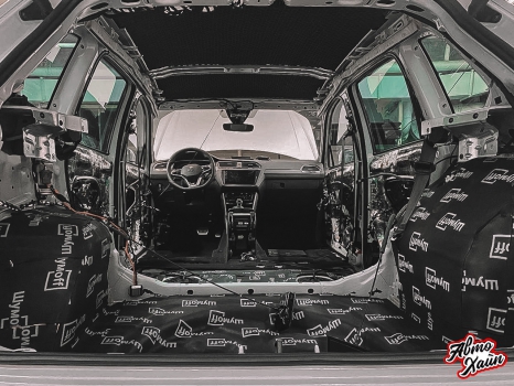 Volkswagen Tiguan. Комплексная шумоизоляция_3
